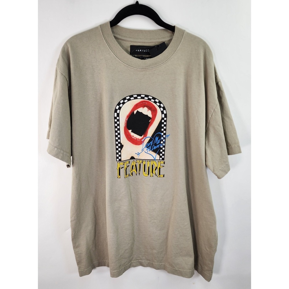 Feature Love Me To Death Shirt Men's XL Khaki Graphic Tee